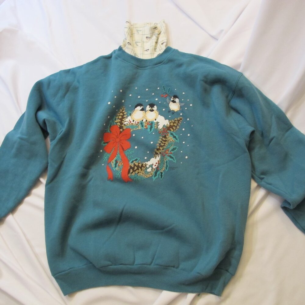 Hanes Activewear blue sweatshirt with mock turtleneck – winter bird scene  XL